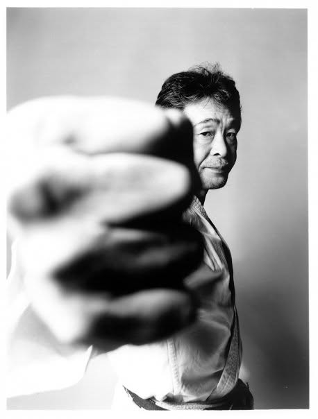 Omura Fujikiyo Shihan in a karate stance, fist toward the camera